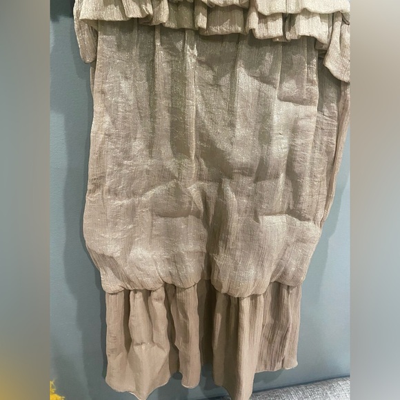 Vintage Patrizia Pepe tshirt dress. Grey t shirt  top w/ a gold metallic bottom - Picture 4 of 6